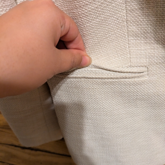 White blazer - Picture 3 of 7